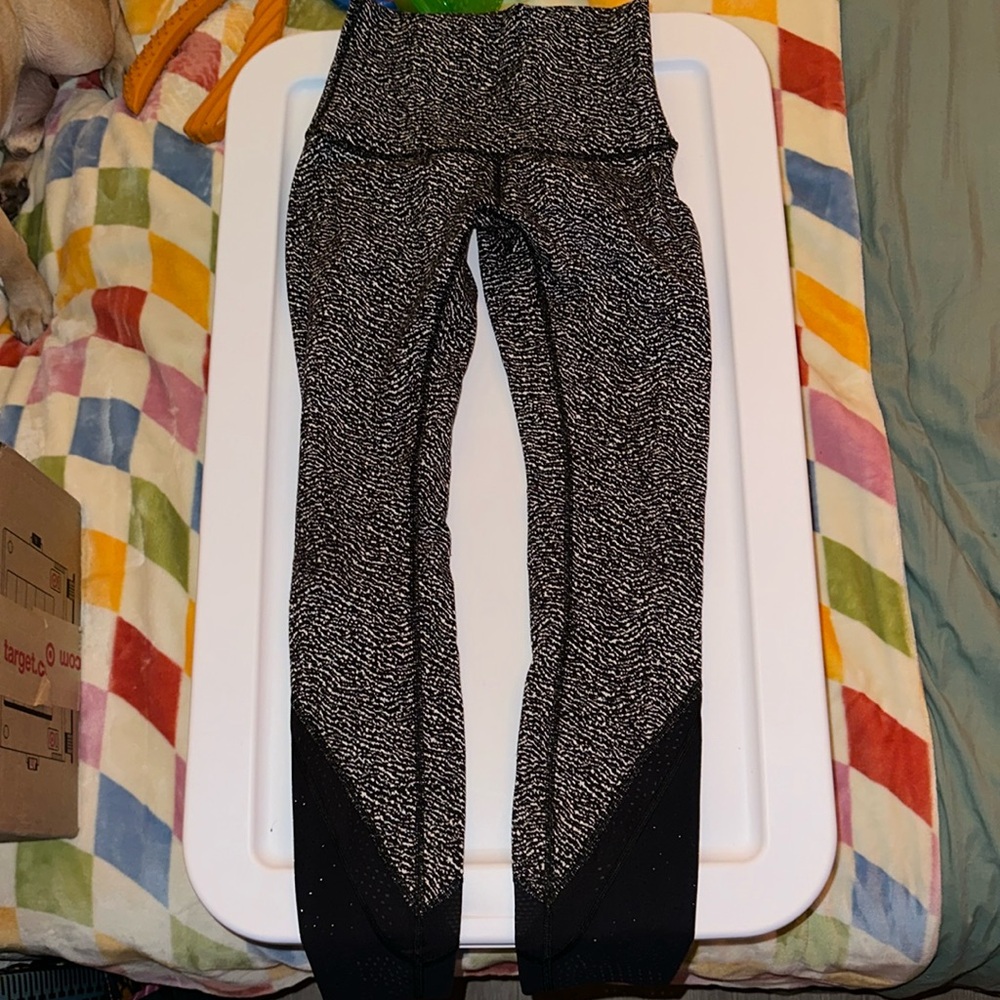 LULULEMON Leggings - Black, Gray, White speckled leggings in breathable material